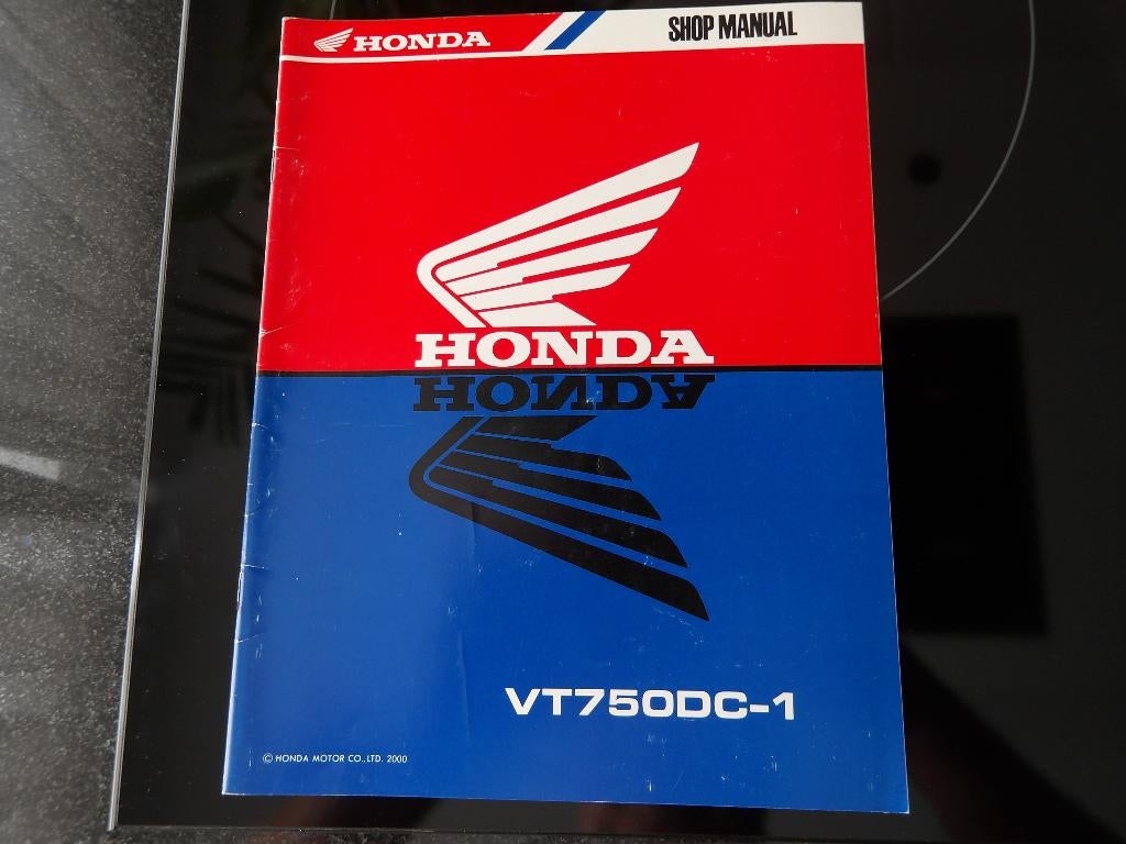 HONDA werkplaatshandboek addendum VT750DC 1 2000, Verzenden, Honda