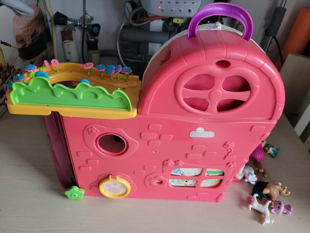 Piny pon
Leuk speelhuis
Met van alles erbij
Zie 1e 4 foto's, Ophalen of Verzenden