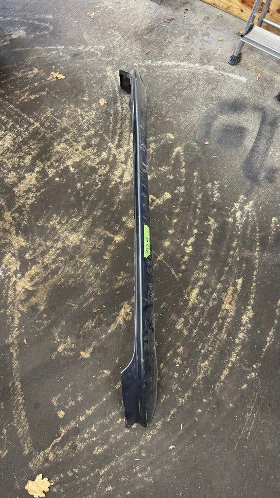 Volvo V50 S40 R-design lip bumper met klein scheurtje, Auto-onderdelen, Carrosserie en Plaatwerk, Ophalen, Gebruikt, Volvo, Bumper