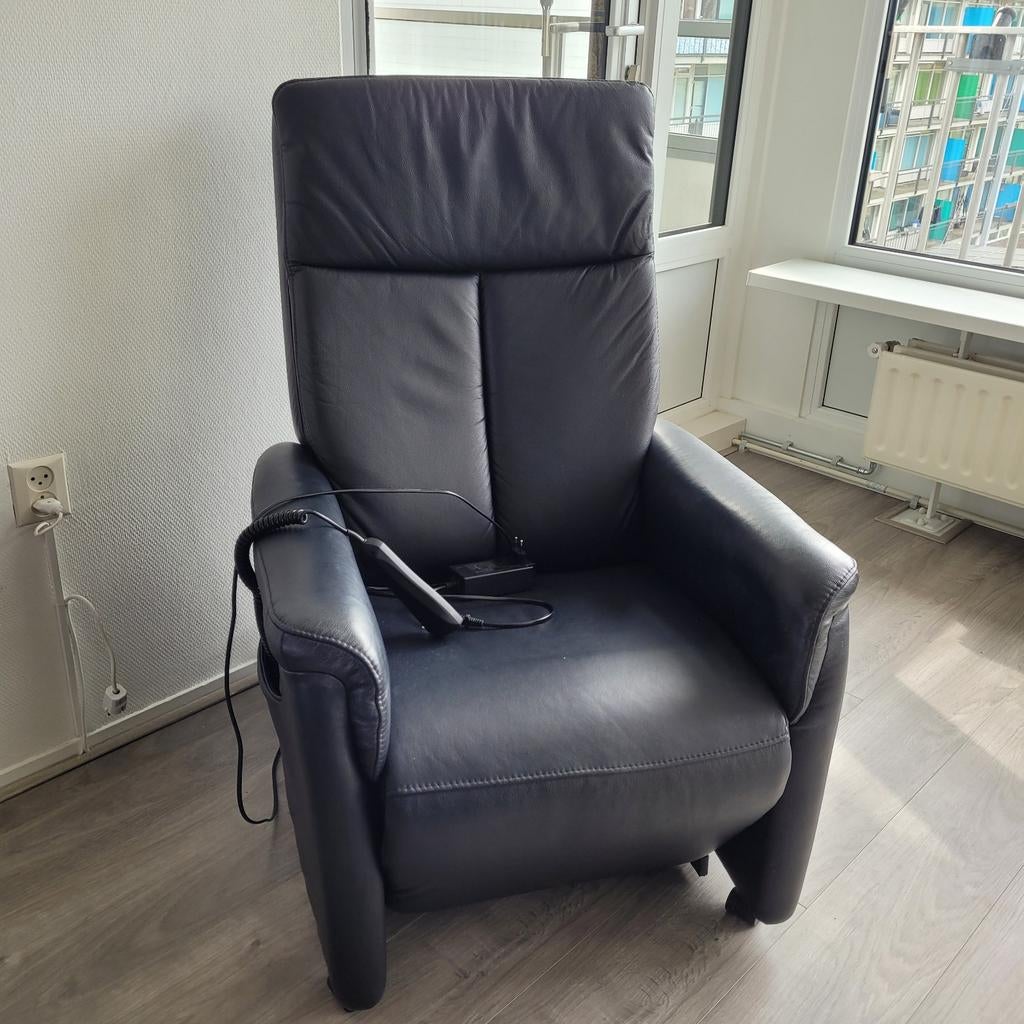 Hukl relax fauteuil - Zwart Leer, Huis en Inrichting, Fauteuils, Ophalen, Modern, Comfort, Zo goed als nieuw, 75 tot 100 cm