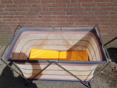 -	Campingbedje kinderen vintage jaren 70, Ophalen of Verzenden