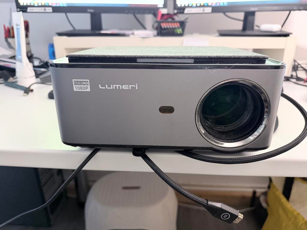 Lumeri Beamer, Ophalen, Zo goed als nieuw, LED