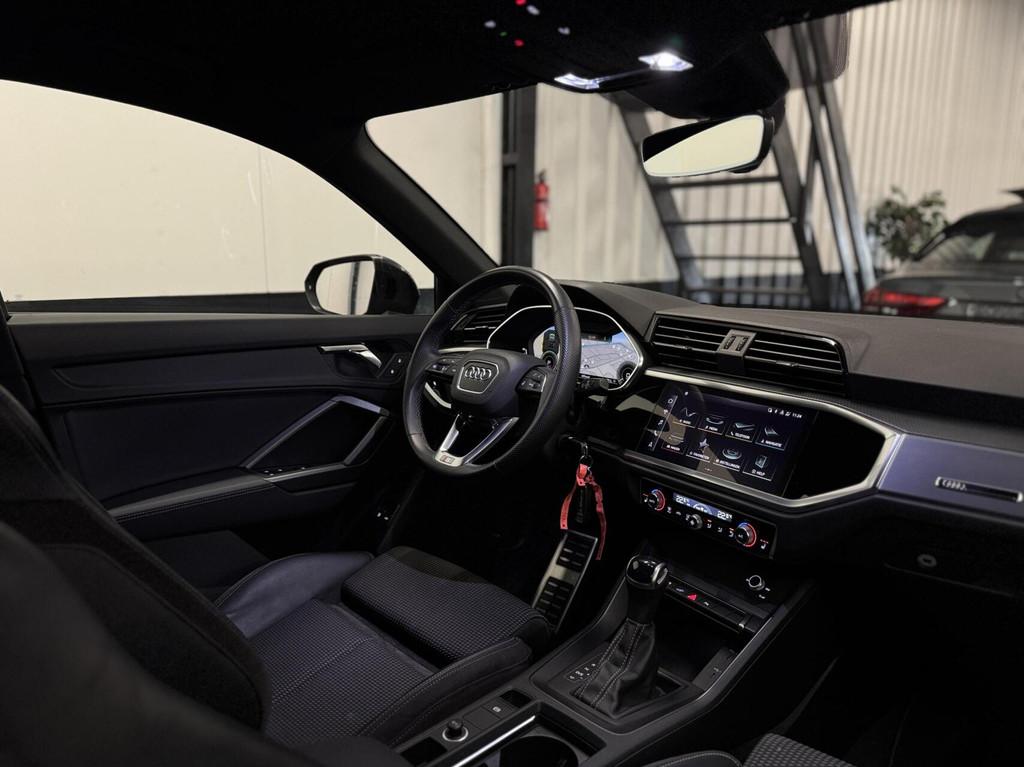 Audi Q3 Sportback 45 TFSI e S Edition|Matrix|StuurVerwarming, Auto's, Gebruikt, Met garantie (alle), Hybride Elektrisch/Benzine