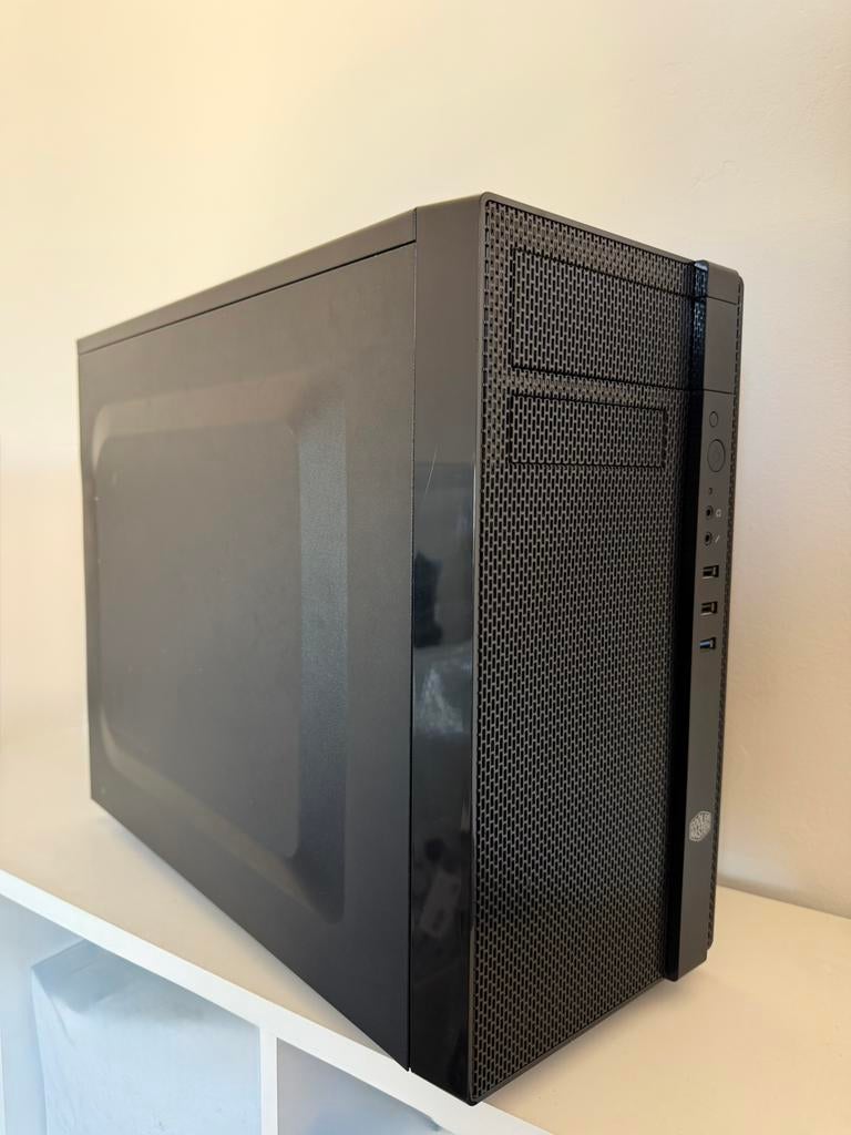 Cooler Master N200 micro ATX mini ITX case behuizing, Computers en Software, Computerbehuizingen, Ophalen, Gebruikt