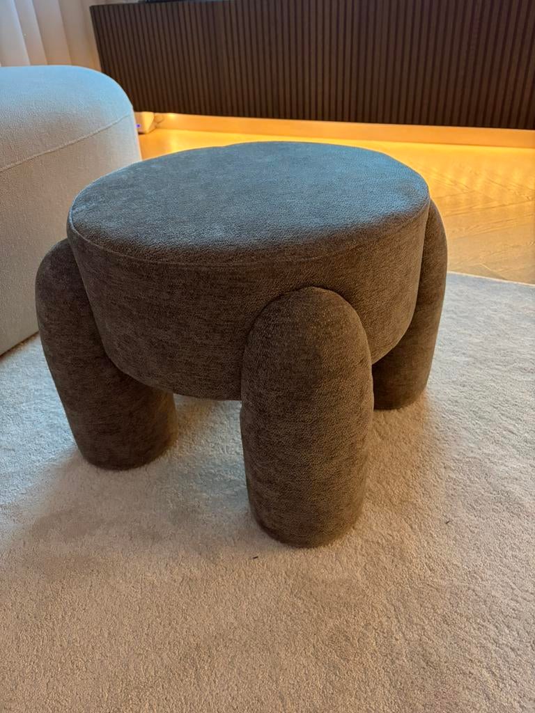 Poef Taupe kleur, Ophalen, Zo goed als nieuw, Rond, Minder dan 50 cm