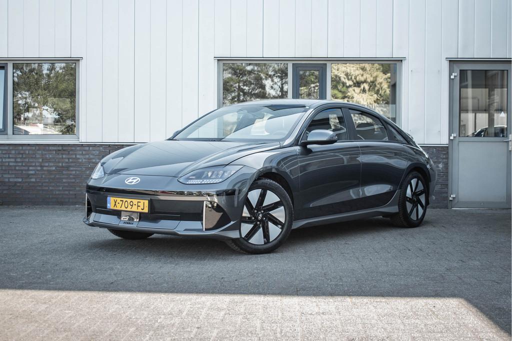 Hyundai IONIQ 6 Style 53 kWh (bj 2023, automaat), Auto's, Hyundai, Gebruikt, 18 min, 53 kWh, Sedan