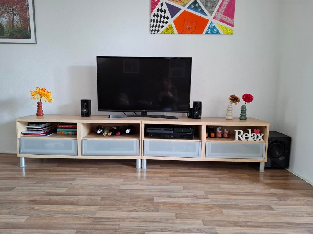 Gratis af te halen 2 gebruikte Ikea TV meubel, Gebruikt, 100 tot 150 cm, Minder dan 100 cm, Modern