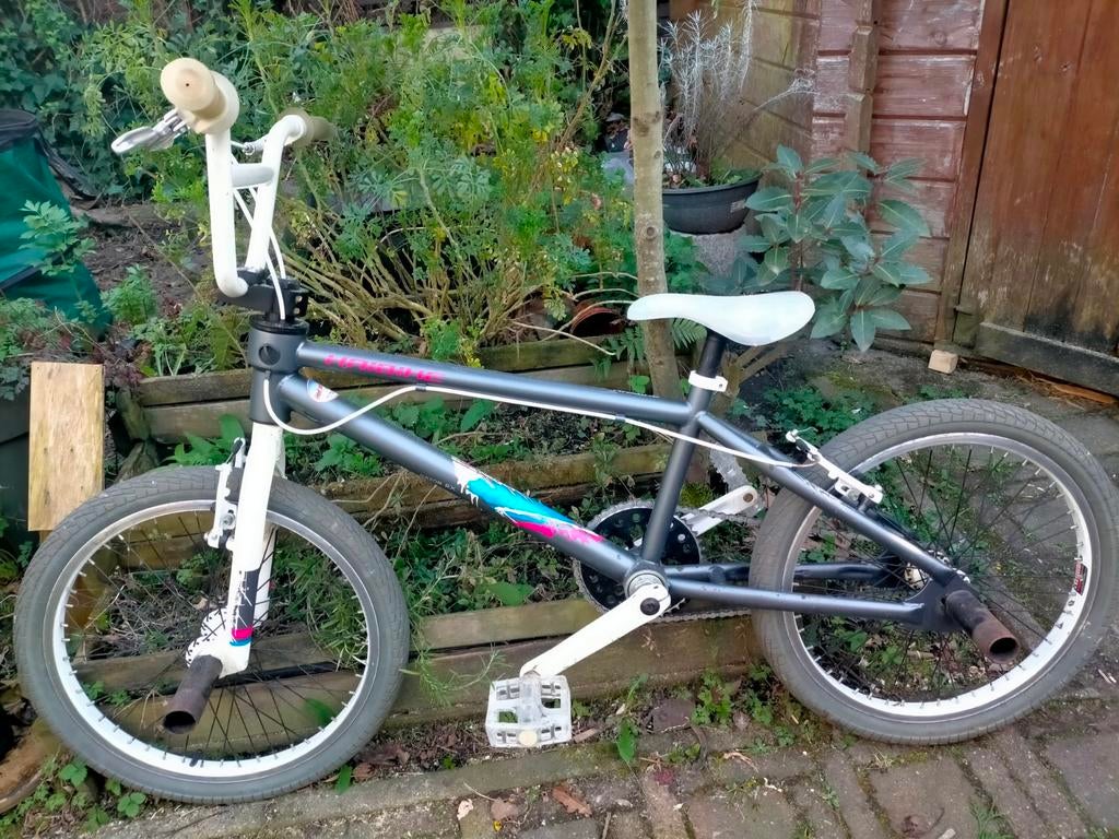 Haibike stuntfiets, Fietsen en Brommers, Fietsen | Crossfietsen en BMX, Ophalen, Zo goed als nieuw, Aluminium, 24 inch of meer