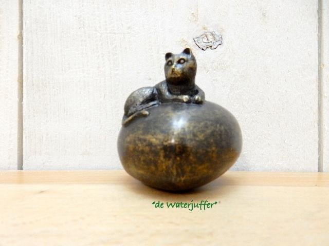 061* Hartvormige urne poesje (Boven €75 geen verzendkosten), Ophalen of Verzenden, Nieuw, Overige materialen, Overige typen