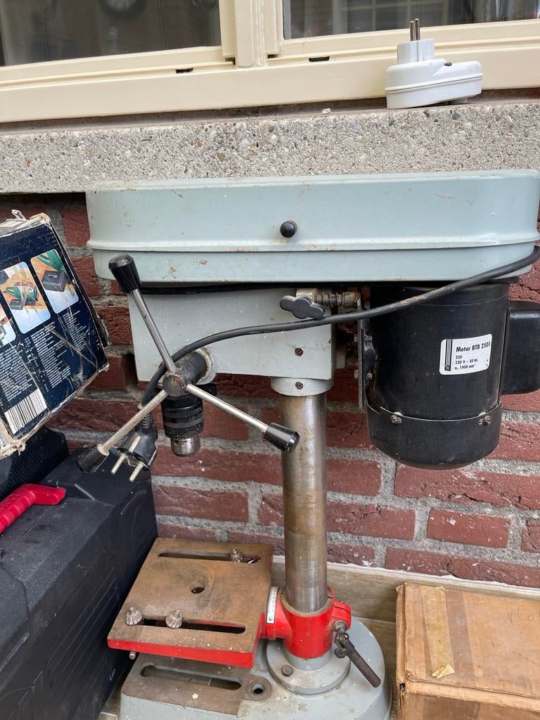 Kolomboormachine, Doe-het-zelf en Verbouw, Gereedschap | Boormachines, Ophalen of Verzenden, Gebruikt, Minder dan 400 watt, Kolomboormachine