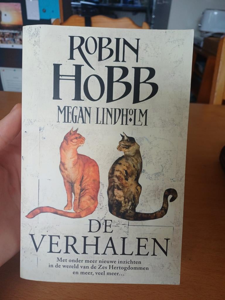 Getekende editie, de verhalen, Megan Lindholm, Ophalen of Verzenden, Gelezen, Robin Hobb