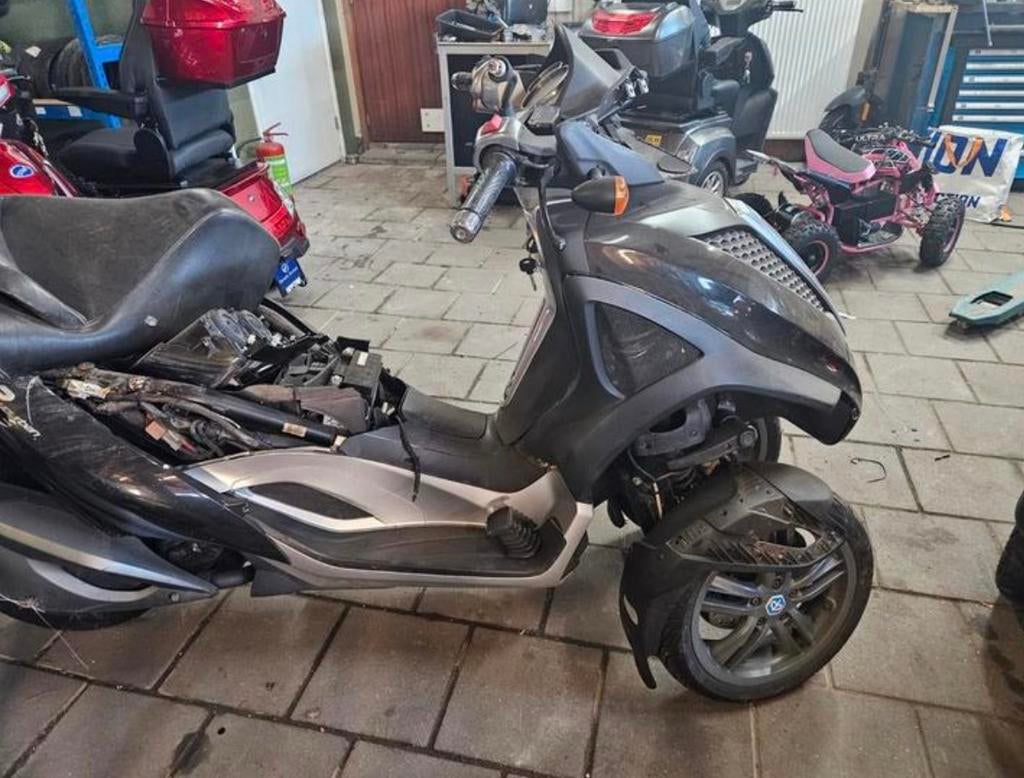 Piaggio mp3 yourban onderdelen, Motoren, Ophalen of Verzenden
