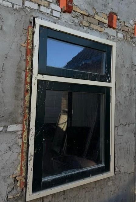 Houten (draaikiep) kozijnen Meranti / diverse afmetingen, Doe-het-zelf en Verbouw, Kozijnen en Schuifpuien, Raamkozijn, Zo goed als nieuw