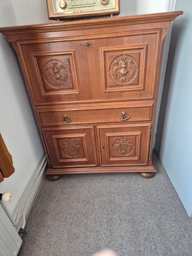 Mooie oude buffetkast, Ophalen, Gebruikt