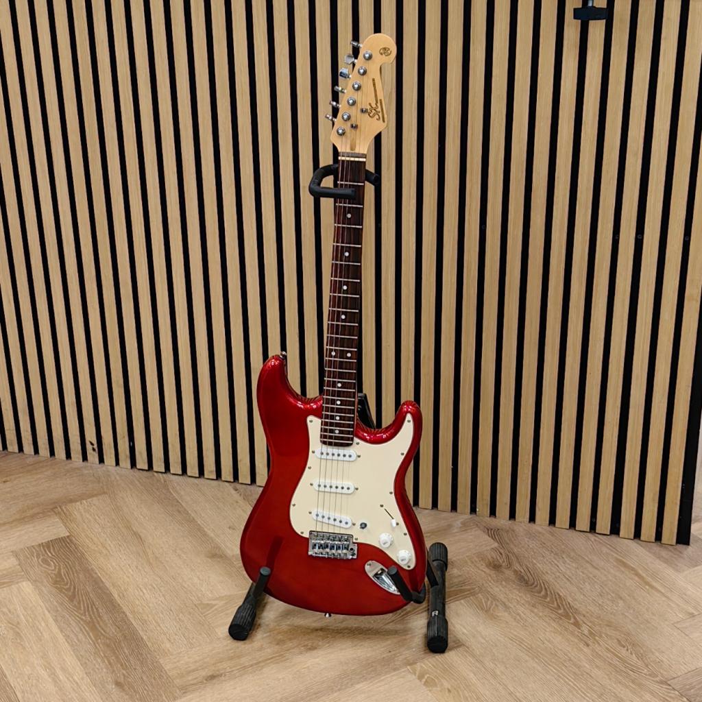 SX SST 57 Stratocaster Elektrische Gitaar - Netjes, Muziek en Instrumenten, Snaarinstrumenten | Gitaren | Elektrisch, Flex Ltd.