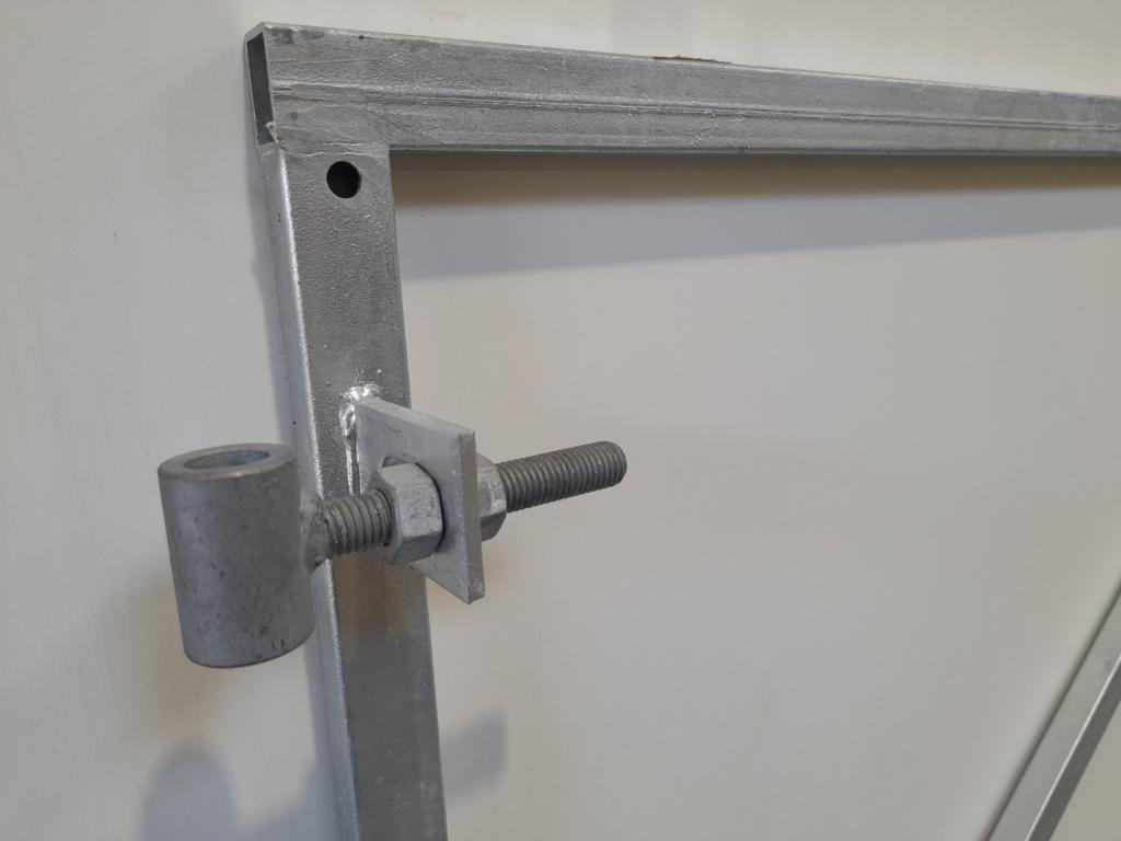Stalen poortframe (*)