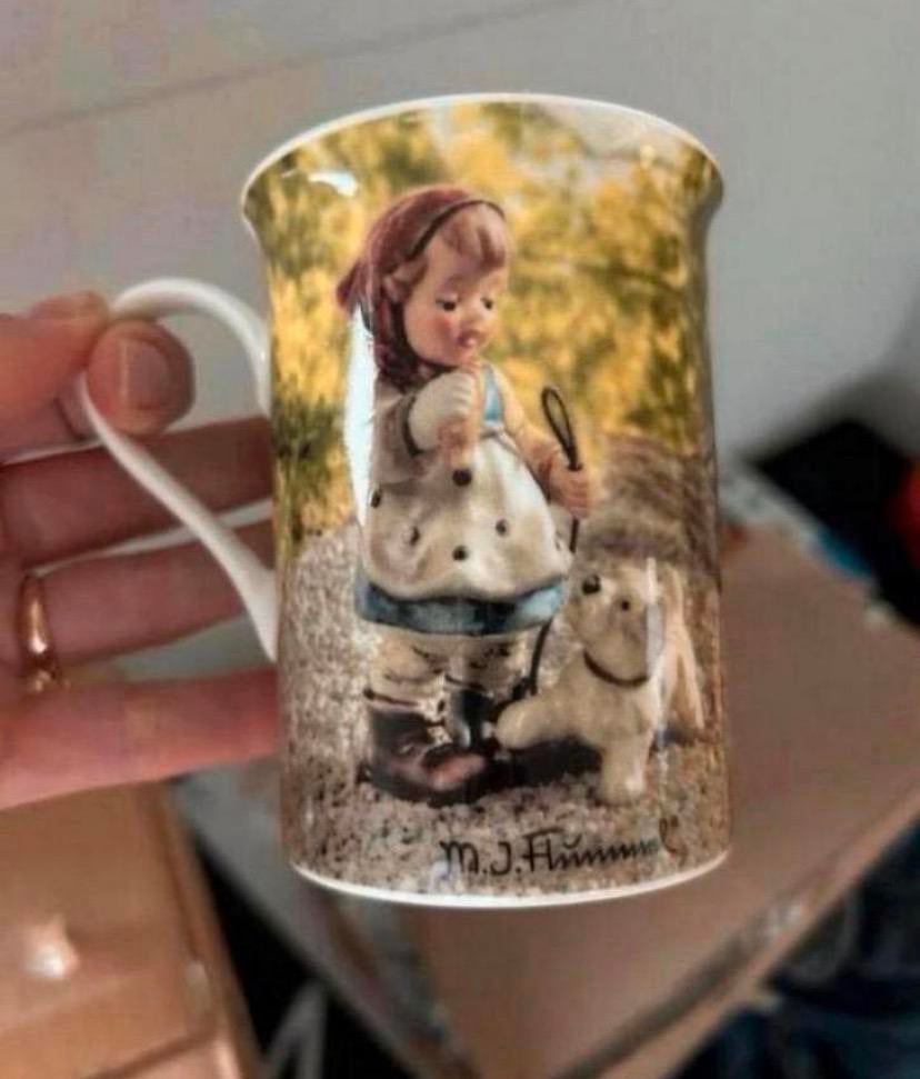 Mooie hummel mok / nieuw! Meisje met hond, Overige typen, Verzenden, Nieuw