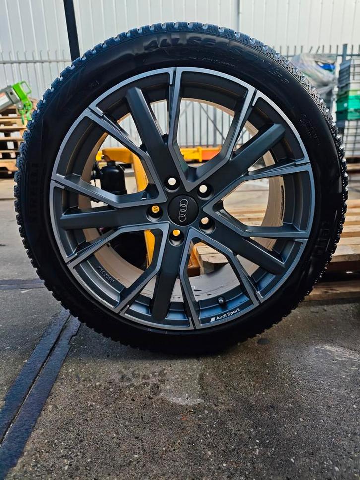 18 inch velgen met all season banden, Auto-onderdelen, Banden en Velgen, Banden en Velgen, All Season, 18 inch, 245 mm, Personenwagen