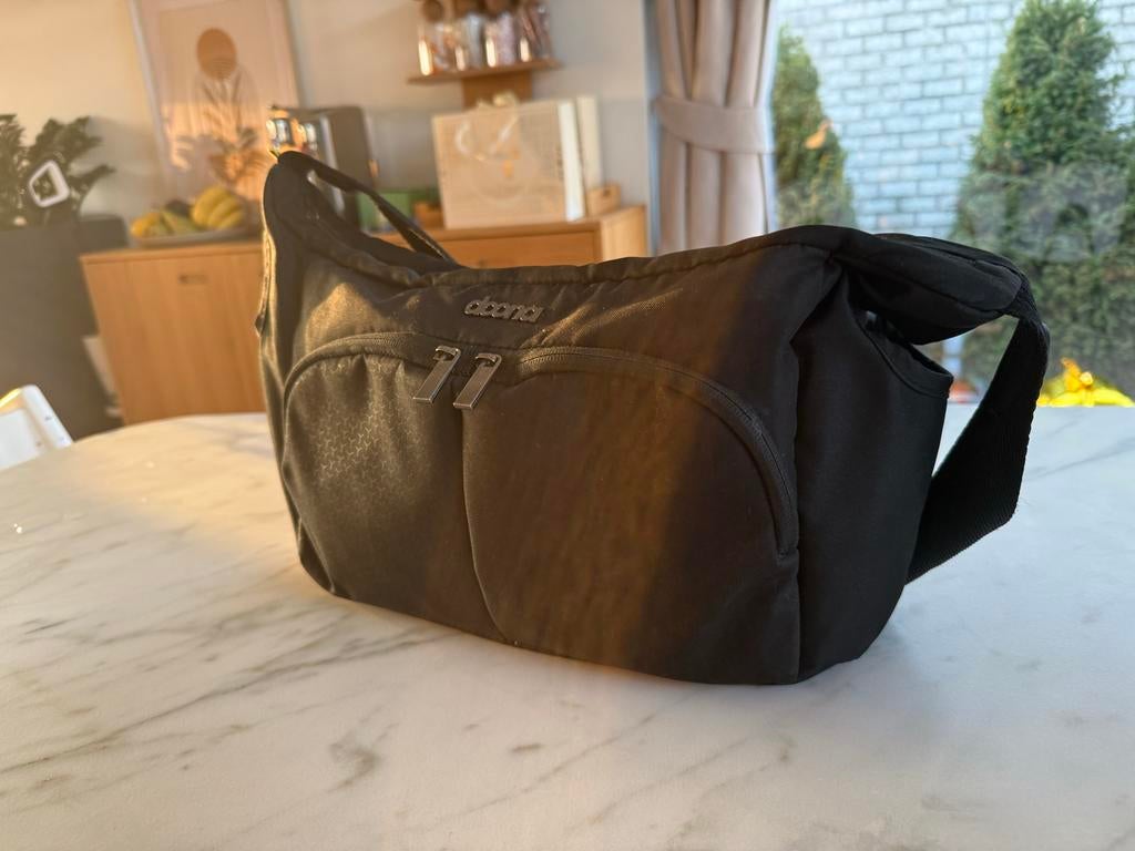 Originele Doona tas - Handige en stijlvolle luiertas, Ophalen of Verzenden, Gebruikt, Schoudertas