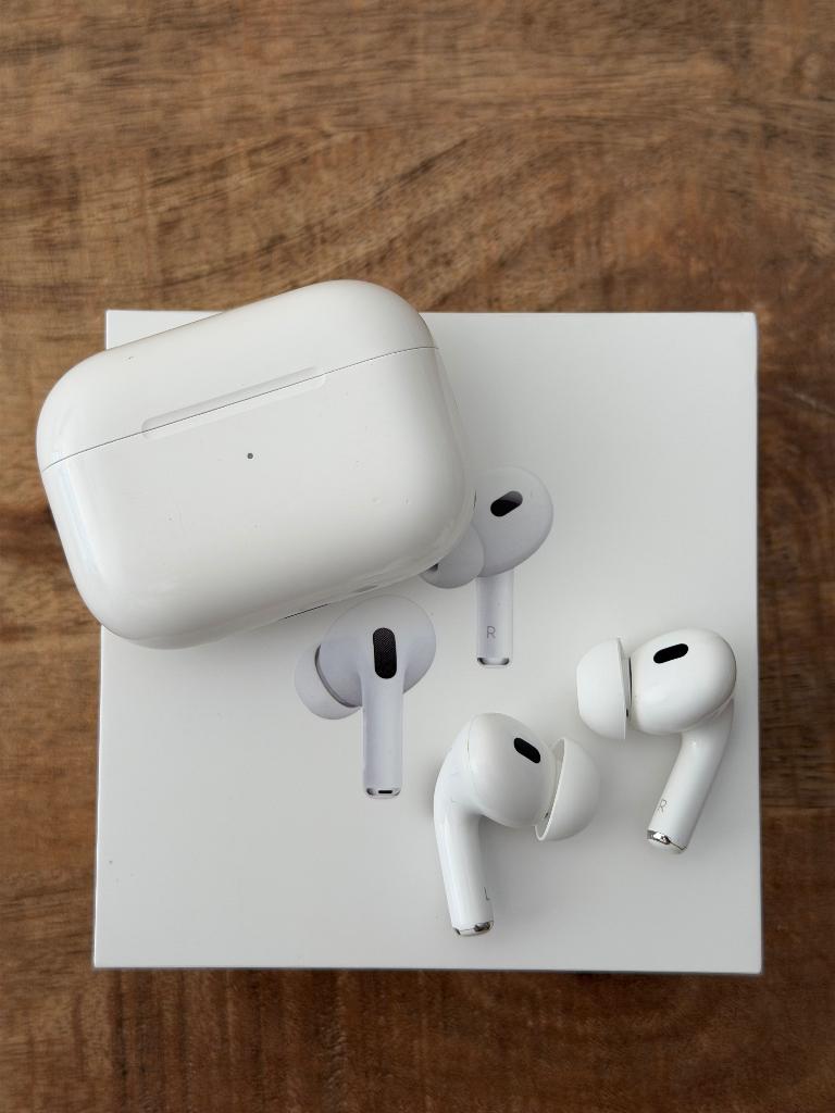Apple AirPods Pro 2 met Lightning oplaadcase, Ophalen, Gebruikt, In gehoorgang (in-ear), Apple