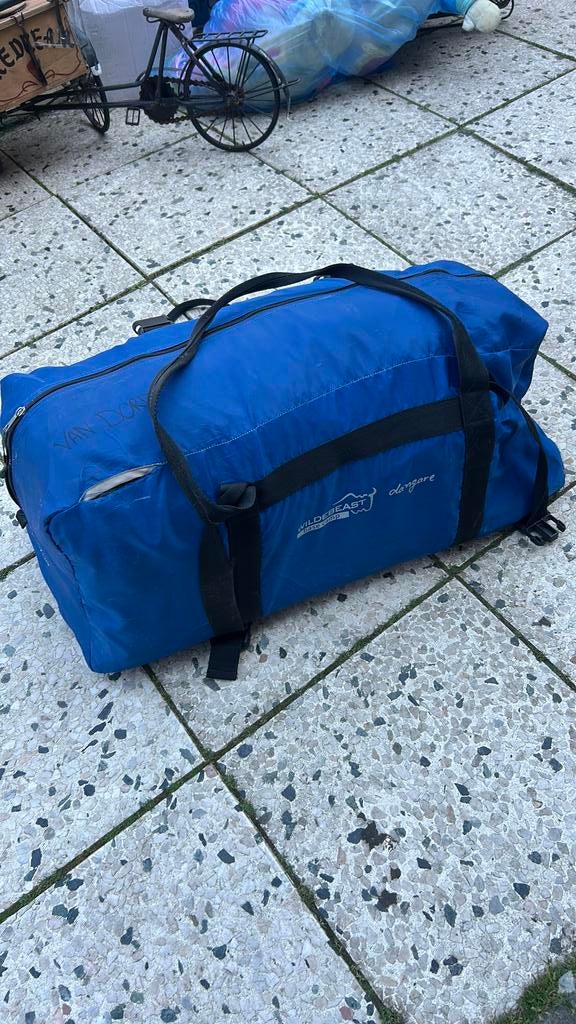 Campeertent Wildebeast Dangere, Ophalen, Zo goed als nieuw