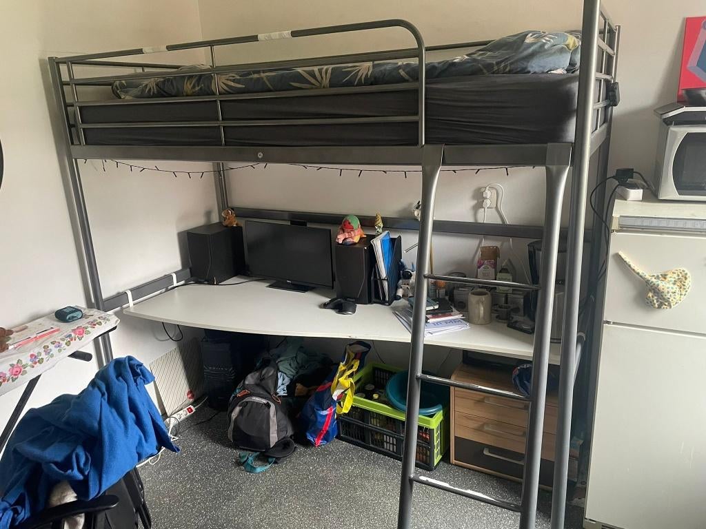 Metalen hoogslaper met bureau, Huis en Inrichting, Slaapkamer | Stapelbedden en Hoogslapers, Ophalen, Gebruikt, Eenpersoons, 210 cm