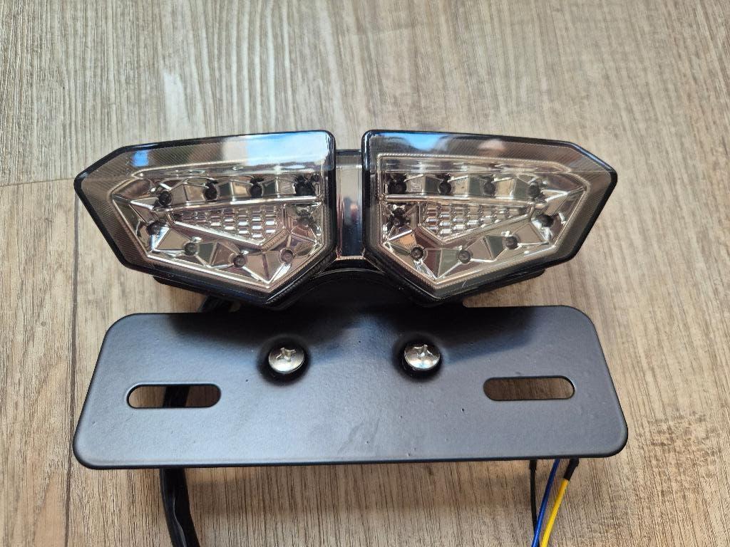 Achterlicht dubbel square (cateye), Motoren, Ophalen of Verzenden