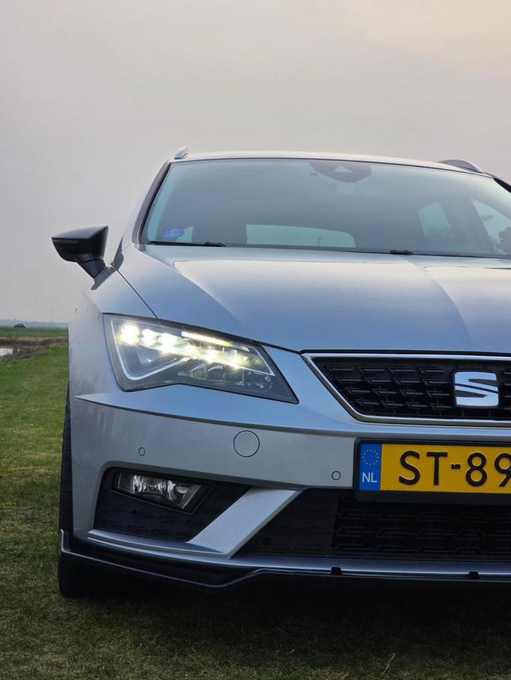 Seat Leon 1.0 Ecotsi 115PK 2018 Grijs, Auto's, Seat, Voorwielaandrijving, Stof, Leon, Origineel Nederlands