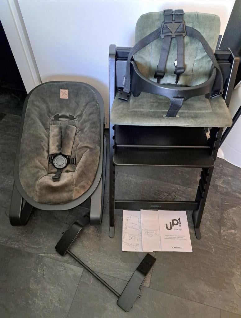 Kidsmill Up meegroeistoel, zeer complete set, Ophalen, Zo goed als nieuw, Meegroeistoel, Gordel(s)