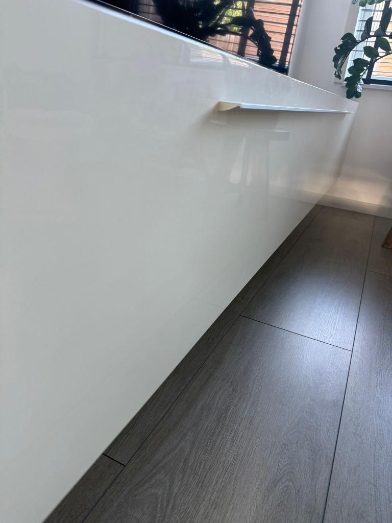 Tv meubelkast.  210x35,5 cm, Huis en Inrichting, Ophalen, Gebruikt, 200 cm of meer, 25 tot 50 cm