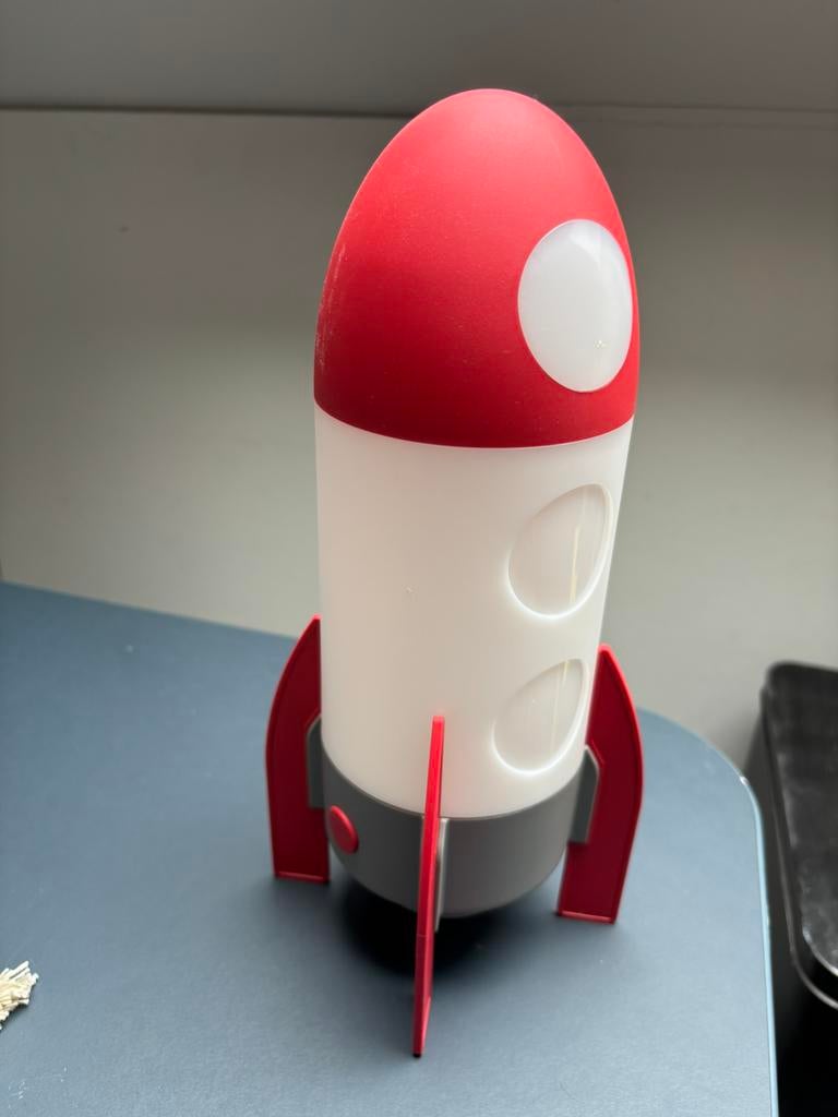 Ikea tafellamp raket, Huis en Inrichting, Lampen | Tafellampen, Ophalen, Zo goed als nieuw, Minder dan 50 cm