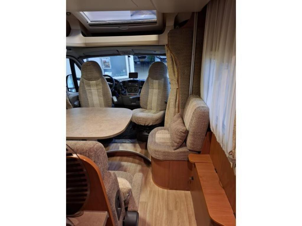 Chausson Sweet Maxi 670 130PK Hefbed Airco Solar 84396Km, Fiat, 6 tot 7 meter, Luifel, Cassettetoilet
