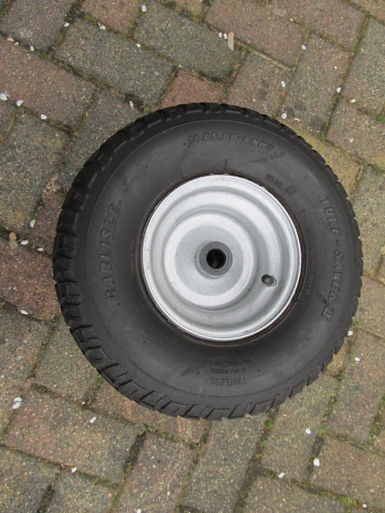 wielen met banden, Tuin en Terras, Ophalen, Gebruikt, Onbekend