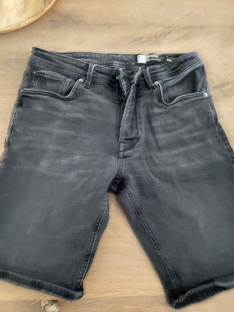 Korte spijkerbroek Chasin maat M, Kleding | Heren, Spijkerbroeken en Jeans, Ophalen of Verzenden, Zo goed als nieuw, Blauw, W32 (confectie 46) of kleiner