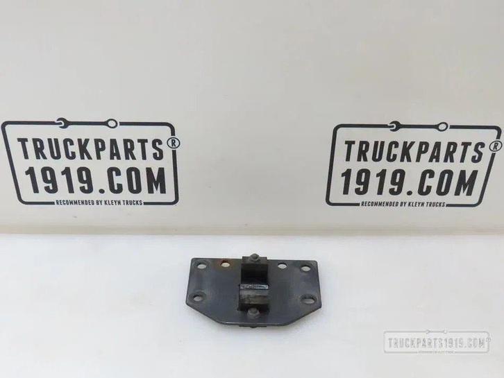 Scania 2033948 | Steun side skirt, Auto-onderdelen, Vrachtwagen-onderdelen, Gebruikt, Ophalen