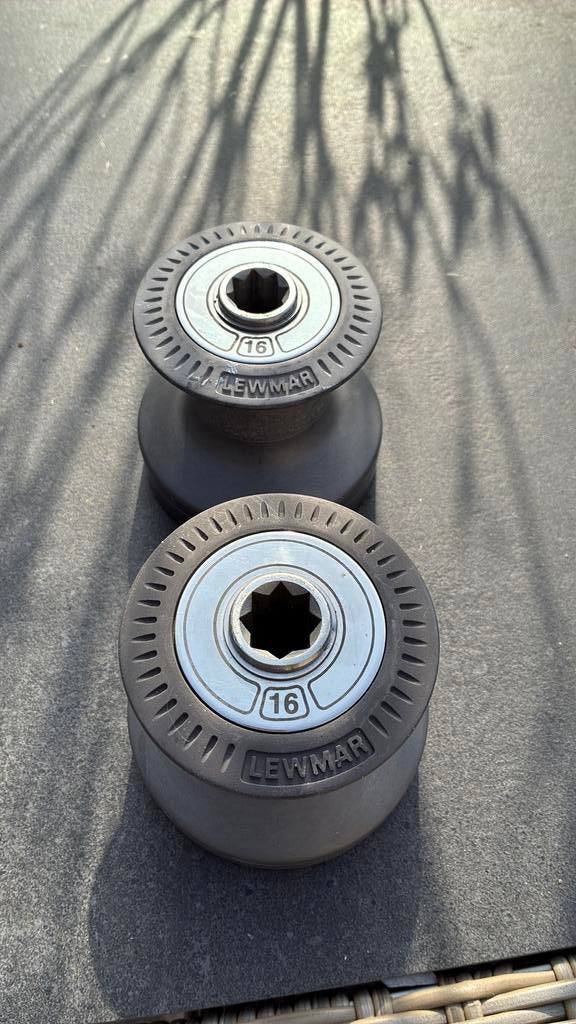 Lewmar 16 lieren, Watersport en Boten, Ophalen of Verzenden, Zo goed als nieuw, Dekbeslag, Zeilboot