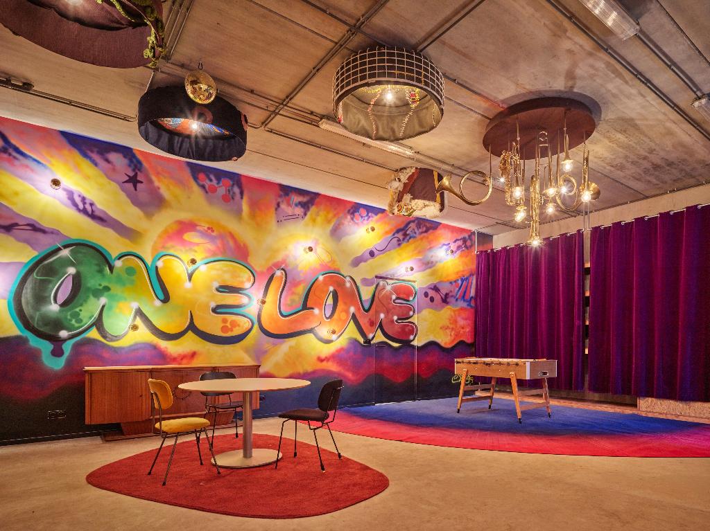 Ruimte te huur PER UUR of PER DAGDEEL, Huizen en Kamers, Kamers te huur, 50 m² of meer, Amsterdam