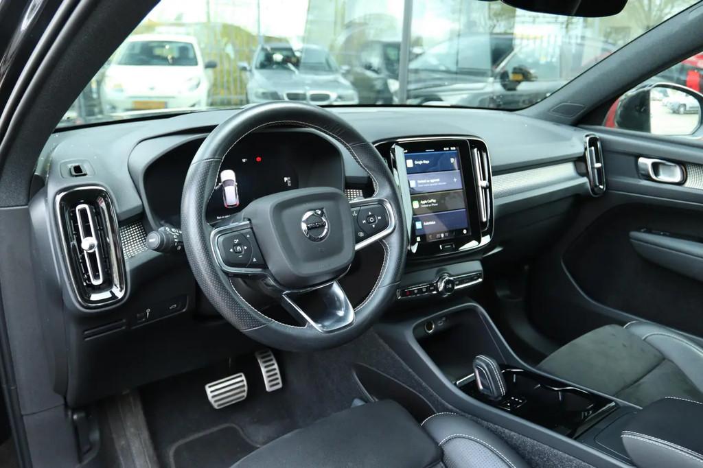 Volvo XC40 RECHARGE P8 AWD R-DESIGN 408PK € 25.850,00, Gebruikt, Zwart, Origineel Nederlands, 408 pk