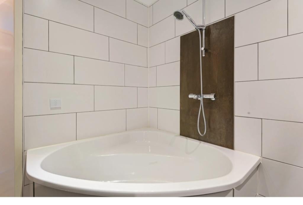 Hoekbad Bad zgan GRATIS zsm, Ophalen, Zo goed als nieuw, Bad