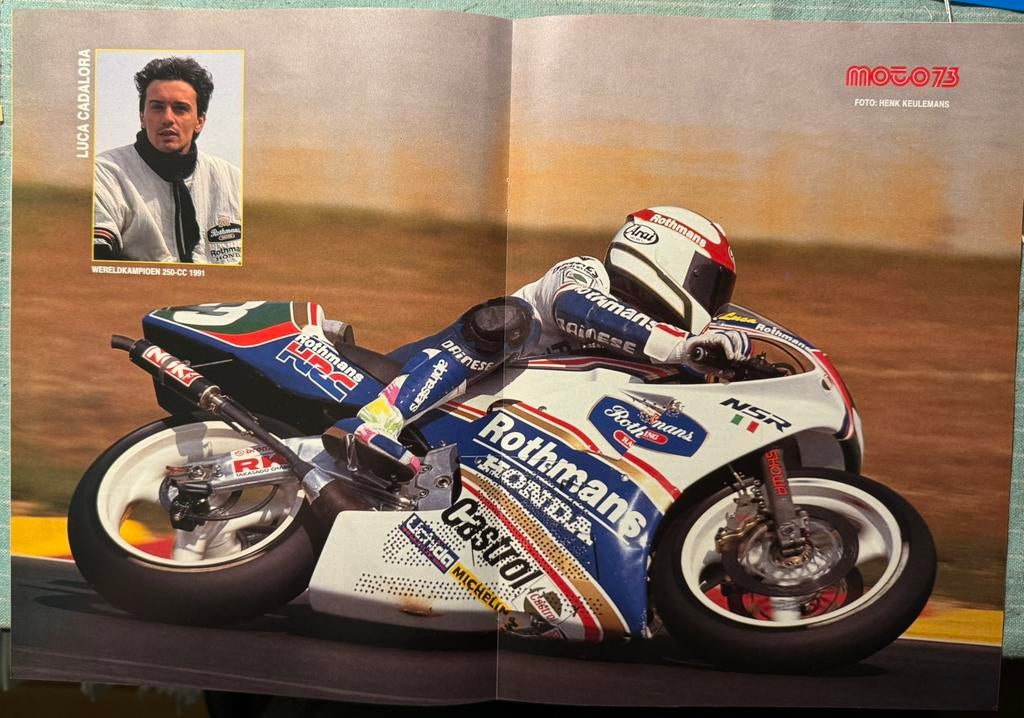 Poster 1992 Luca Cadalora op Honda NSR 250, Verzamelen, Verzenden, Zo goed als nieuw, Motoren
