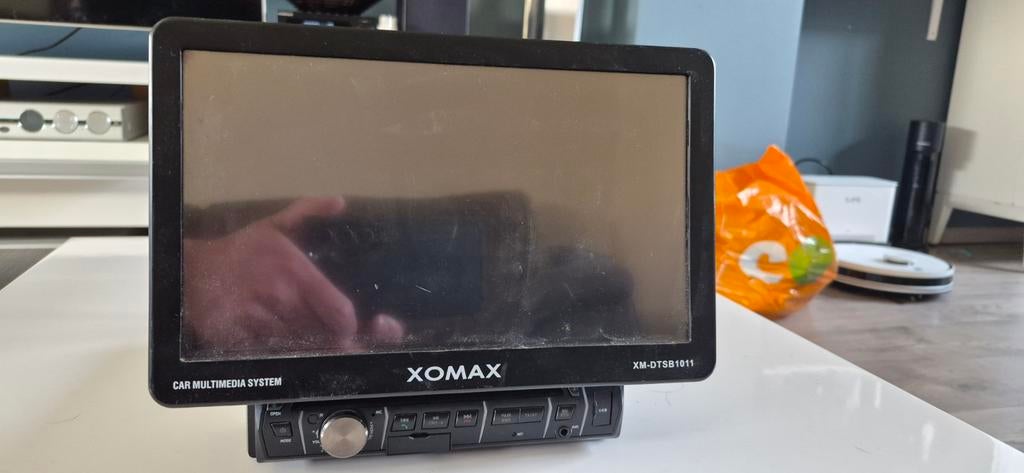 XOMAX autoradio met klapscherm XM-DTSB1011, Auto diversen, Ophalen of Verzenden