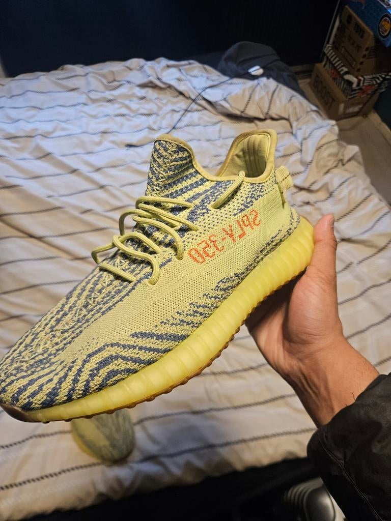 adidas gazelle silver green womens Adidas YEEZY BOOST 350 V2 'YARN LIGHT' – DTLR