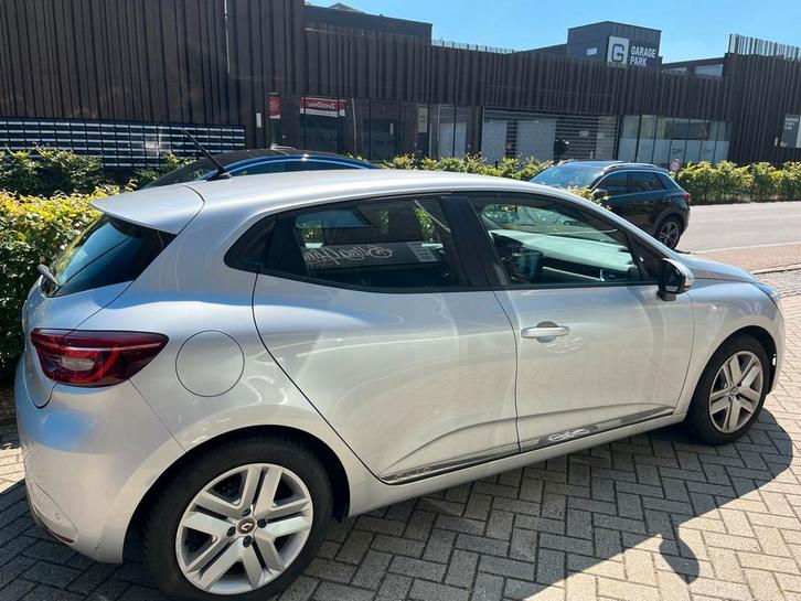 Renault Clio 1.0 TCe 100pk 2020 Grijs, Auto's, Renault, Particulier, Clio, ABS, Achteruitrijcamera, Adaptive Cruise Control, Airbags