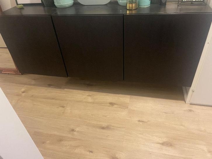 Dressoir kast Ikea zwart, Huis en Inrichting, Kasten | Dressoirs, Zo goed als nieuw, 150 tot 200 cm, Minder dan 25 cm, Overige materialen