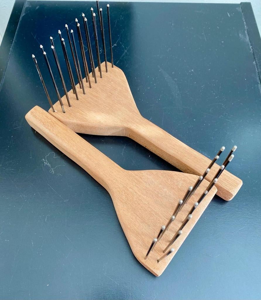 Twee wolkammen., Ophalen of Verzenden, Spinnewiel