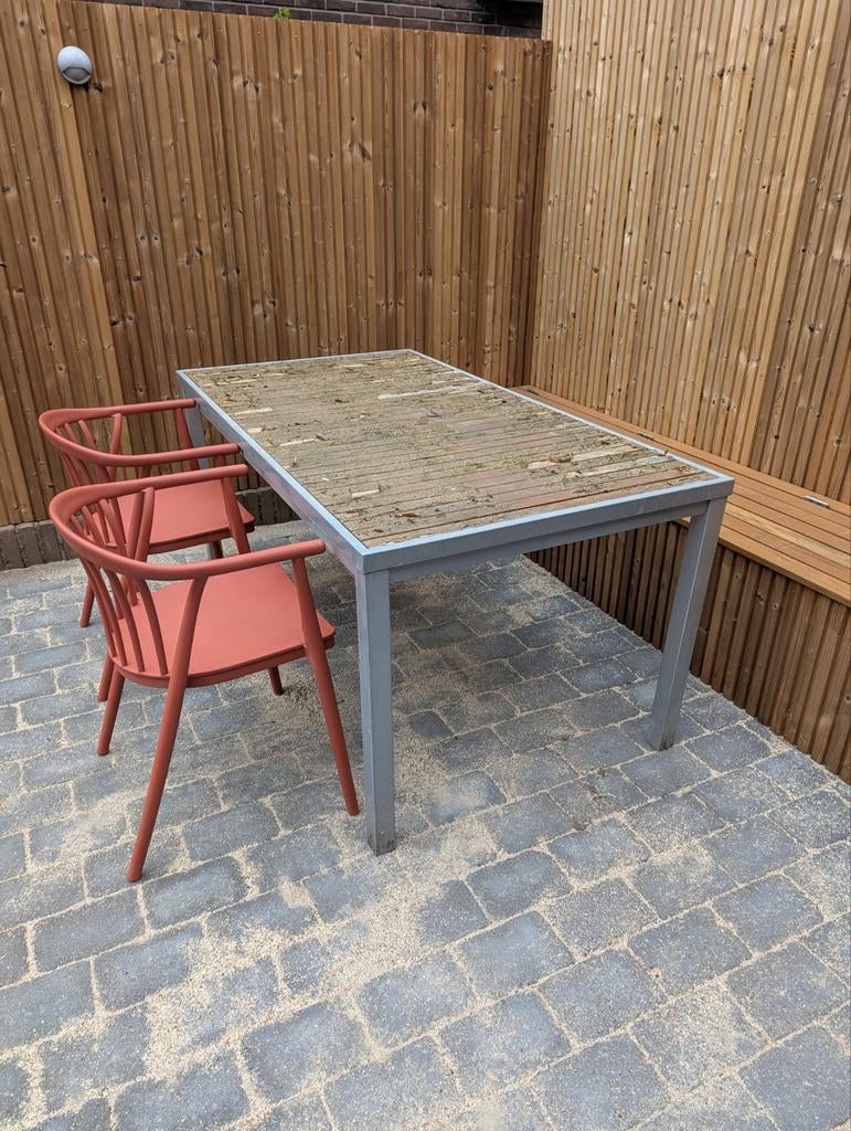Gratis tuintafel met metalen frame en houten blad, Ophalen, Gebruikt, Rechthoekig, Hout