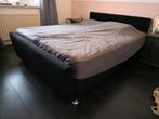 Boxspring bed inclusief matrassen, topper en poefjes, Ophalen, Gebruikt, Zwart, Tweepersoons