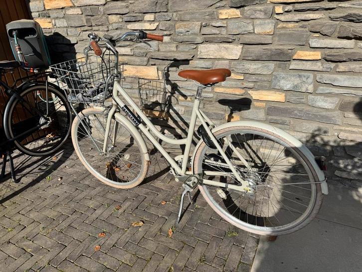 Stijlvolle Veloretti stadsfiets met mand, Fietsen en Brommers, Fietsen | Dames | Damesfietsen, Gebruikt, Overige merken, Versnellingen