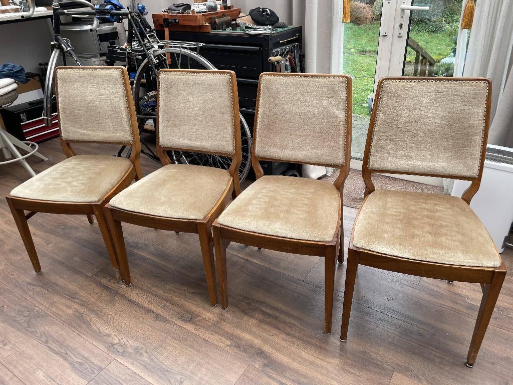 Vintage scandinavische eetkamerstoelen, Ophalen, Gebruikt, Hout, Vier