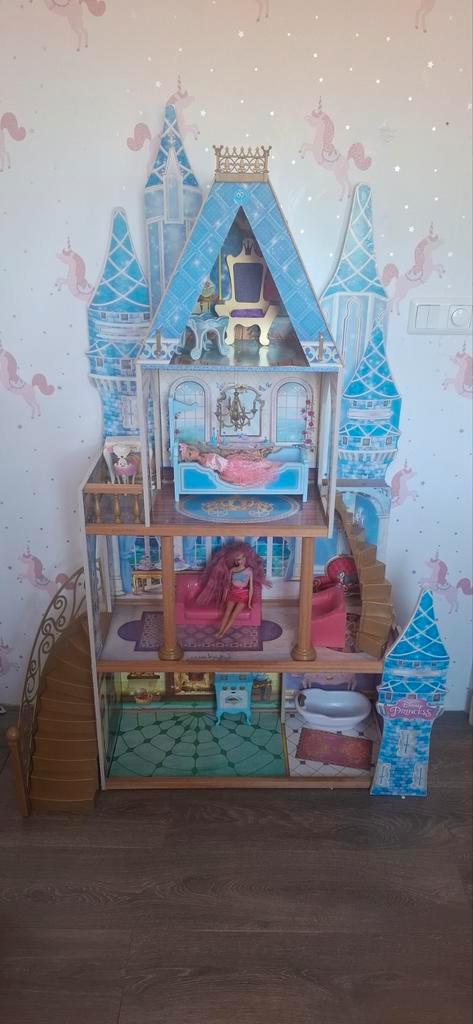 Groot Disney Princess Assepoester Barbie Kasteel Poppenhuis, Kinderen en Baby's, Speelgoed | Poppenhuizen, Gebruikt, Poppenhuis
